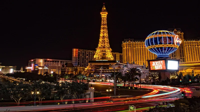 Đăng Ký bong88nohu Nhận Thưởng 2026 | las vegas,  eiffel tower,  buildings,  architecture,  illuminated,  city lights,  motion blur,  long exposure,  casino,  city,  cityscape,  downtown,  night,  gambling,  hotel,  usa,  night photography,  las vegas,  las vegas,  las vegas,  las vegas,  las vegas,  casino,  casino,  hotel